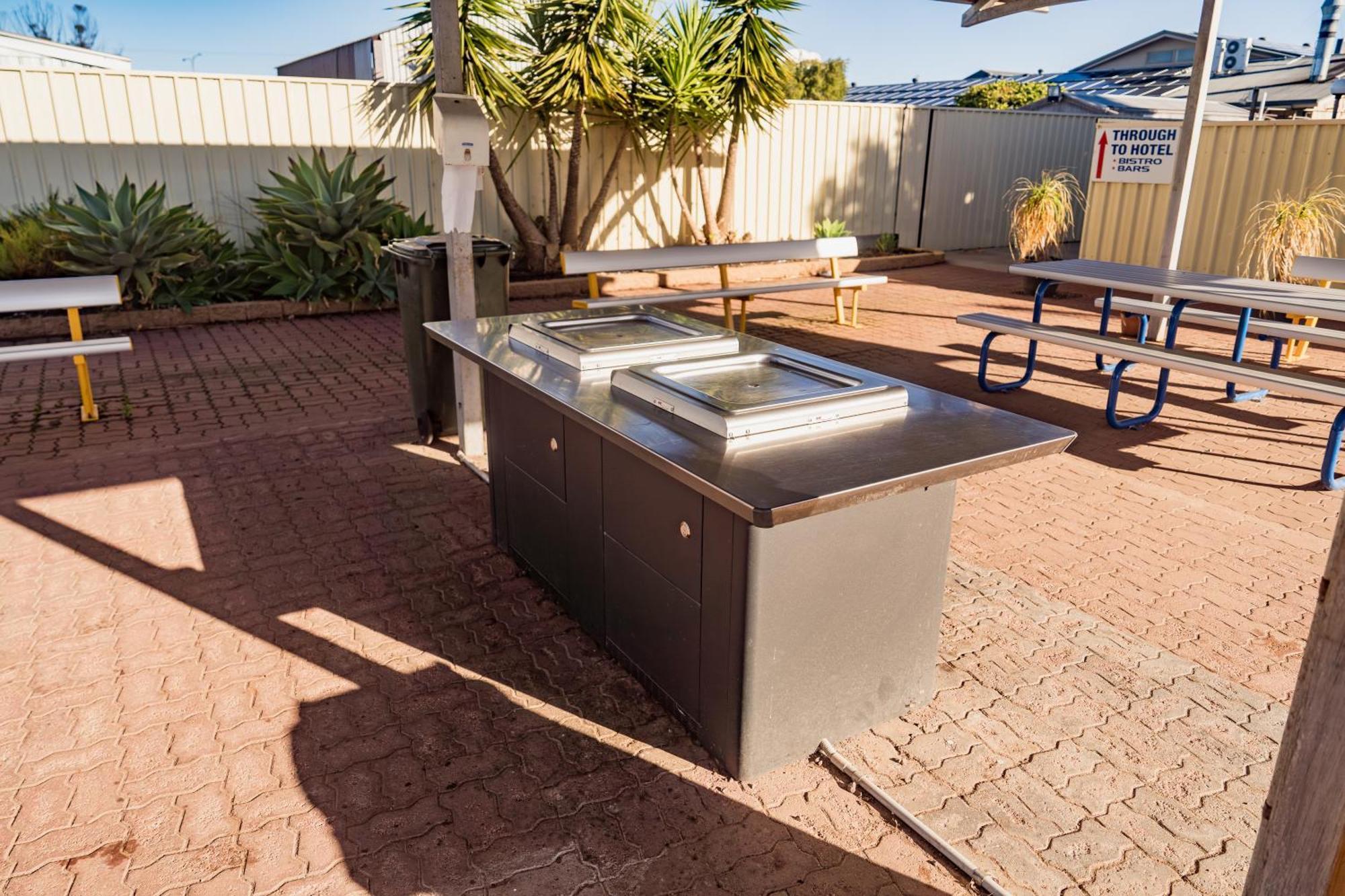 The Sundowner Cabin & Tourist Park Whyalla Exteriör bild